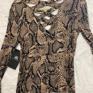 Women’s Size Sm Tops